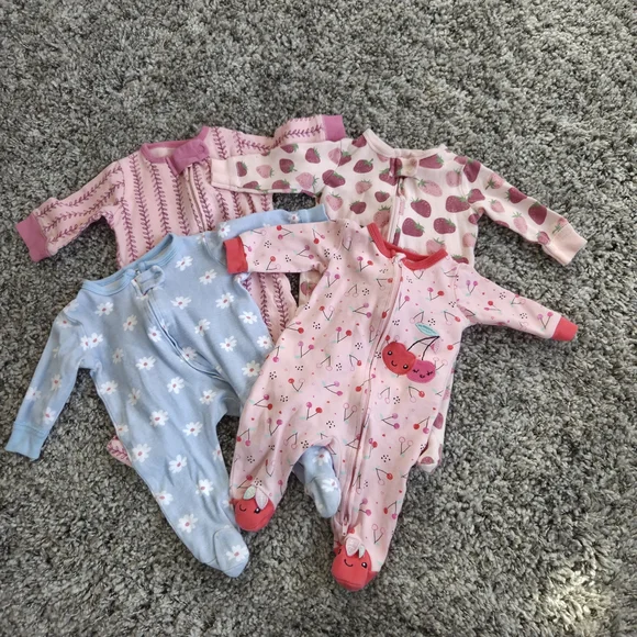 Baby Girl Pajama Bundle 0-3 Months Pink Blue Zip Up Flower, Cherry Strawberry - Picture 1 of 5